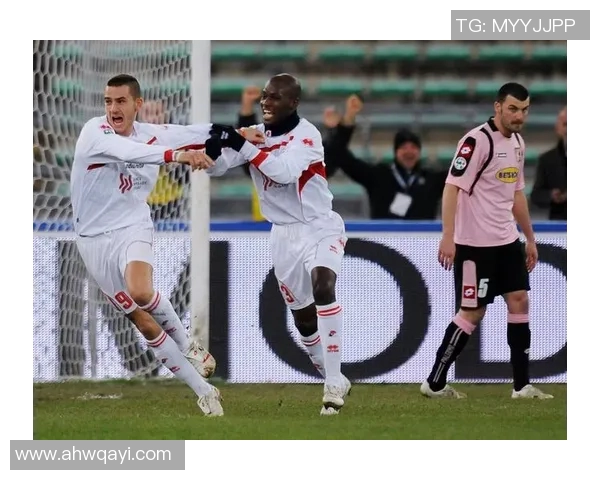 足球明星惯用脚实力排名揭晓谁是左右脚之王